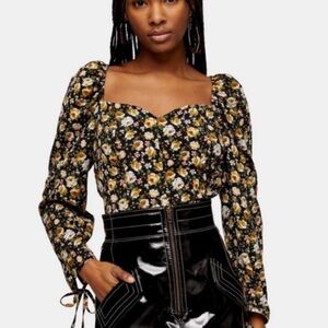 NWT TopShop Floral Sweetheart Neck Long Sleeve Top
